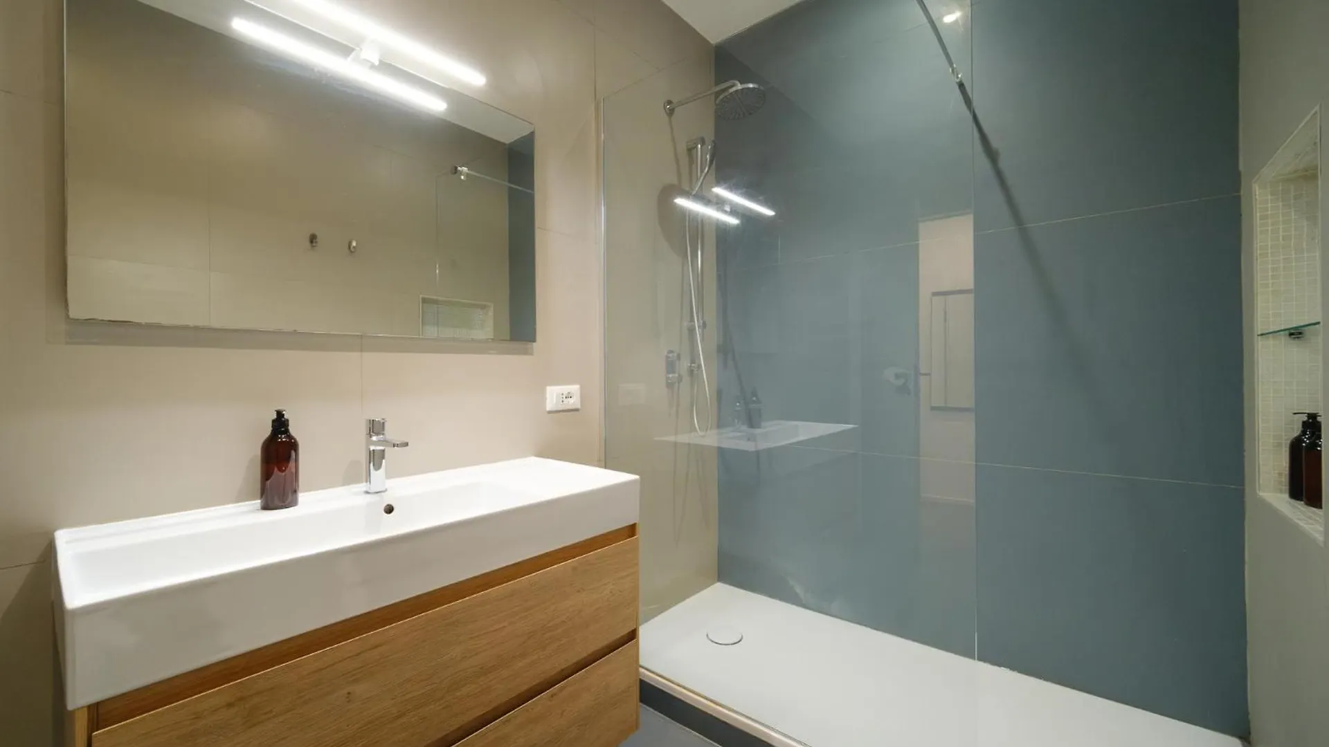 Appartement Golden House Buddyrent Rome