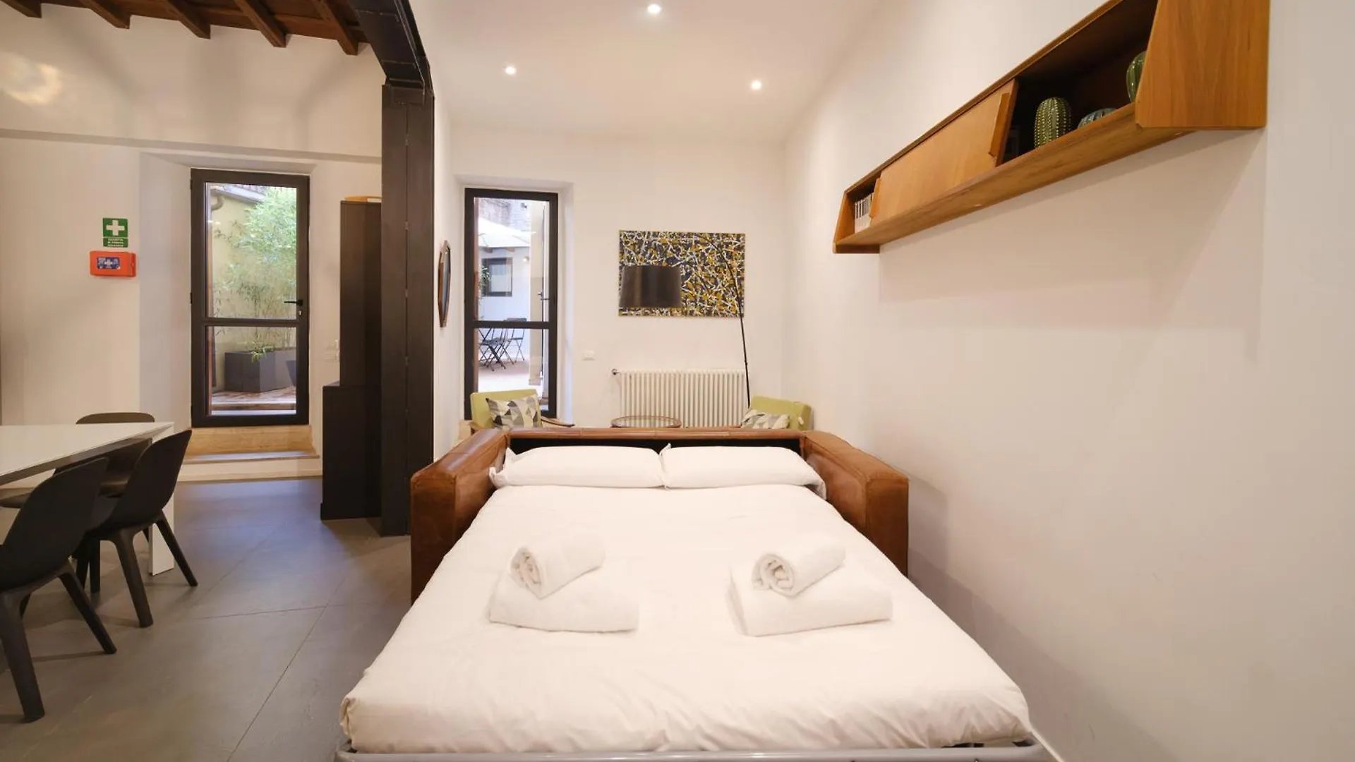 Golden House Buddyrent Rome